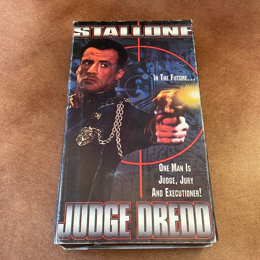 Judge Dredd 4/$8 VHS Judge Dredd - Sylvester Stallone Armond Asante Diane Lane